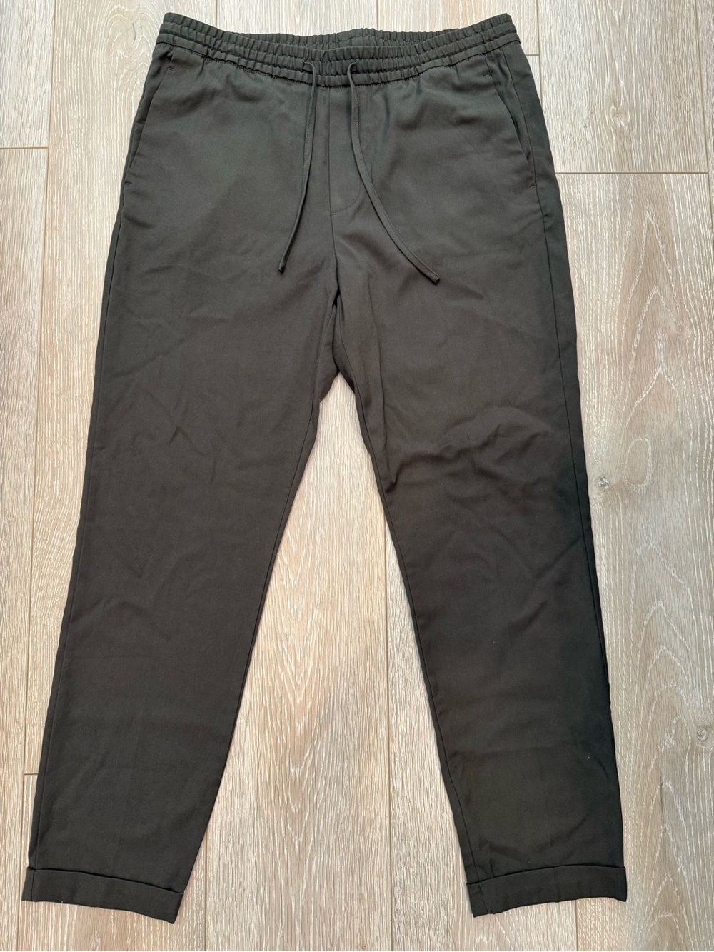H&M Men's Black Elastic Drawstring Pants Olive Brown